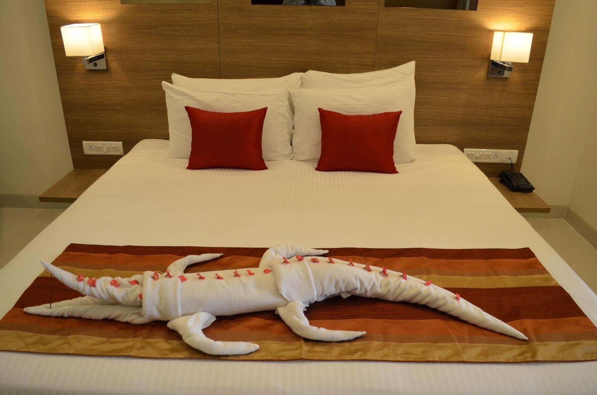 Regency Tiruttani By Grt Hotels Kültér fotó