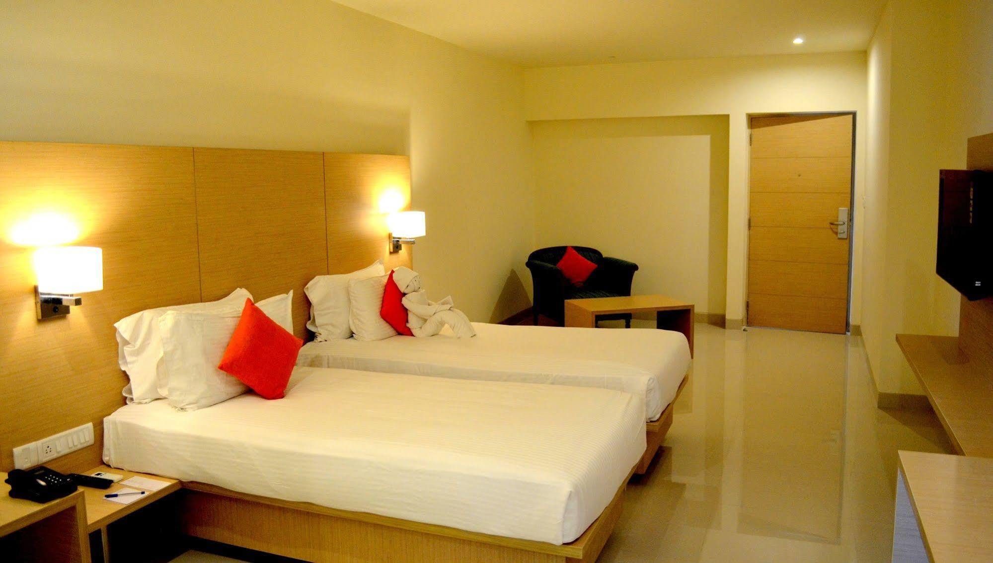 Regency Tiruttani By Grt Hotels Kültér fotó