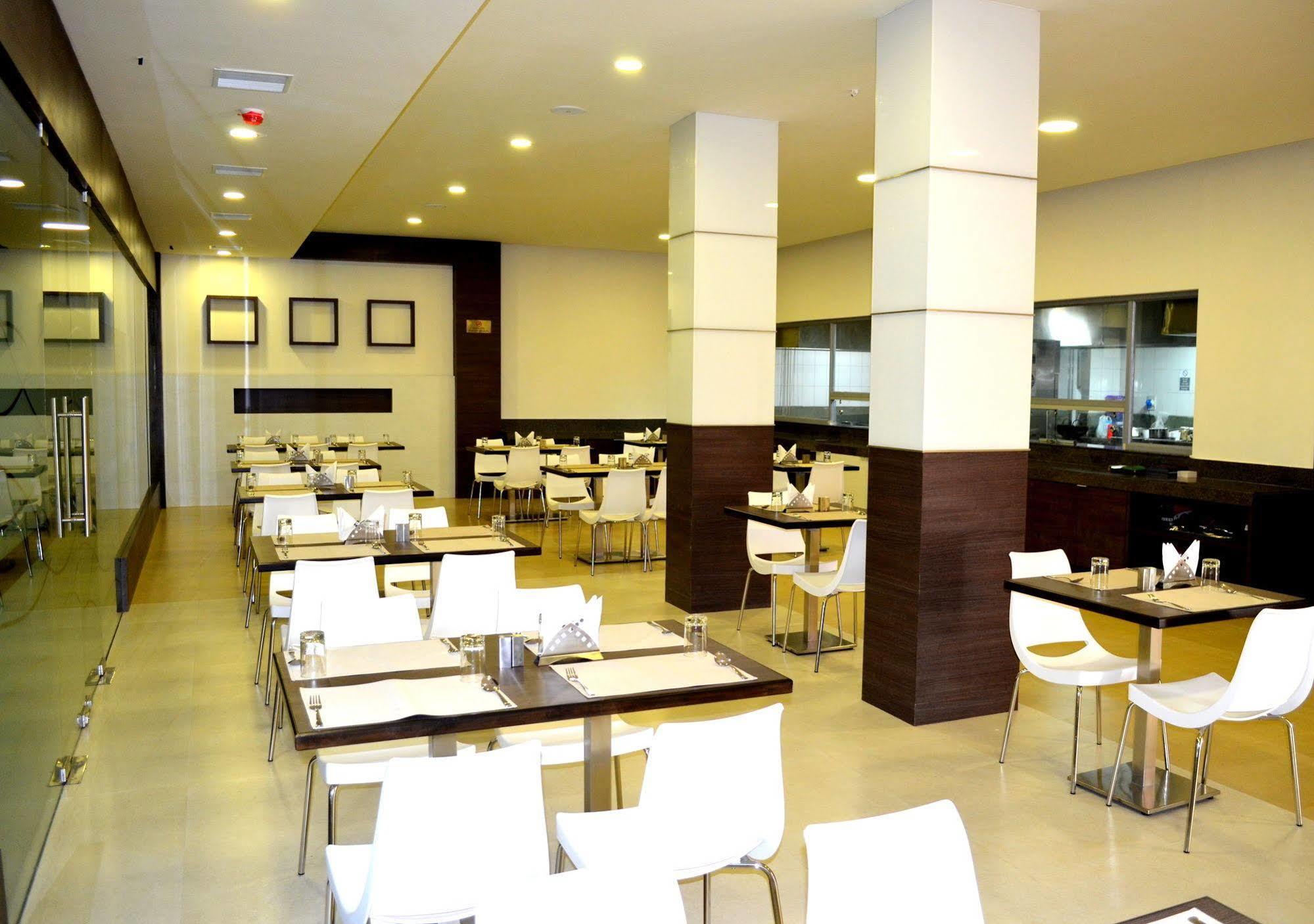 Regency Tiruttani By Grt Hotels Kültér fotó