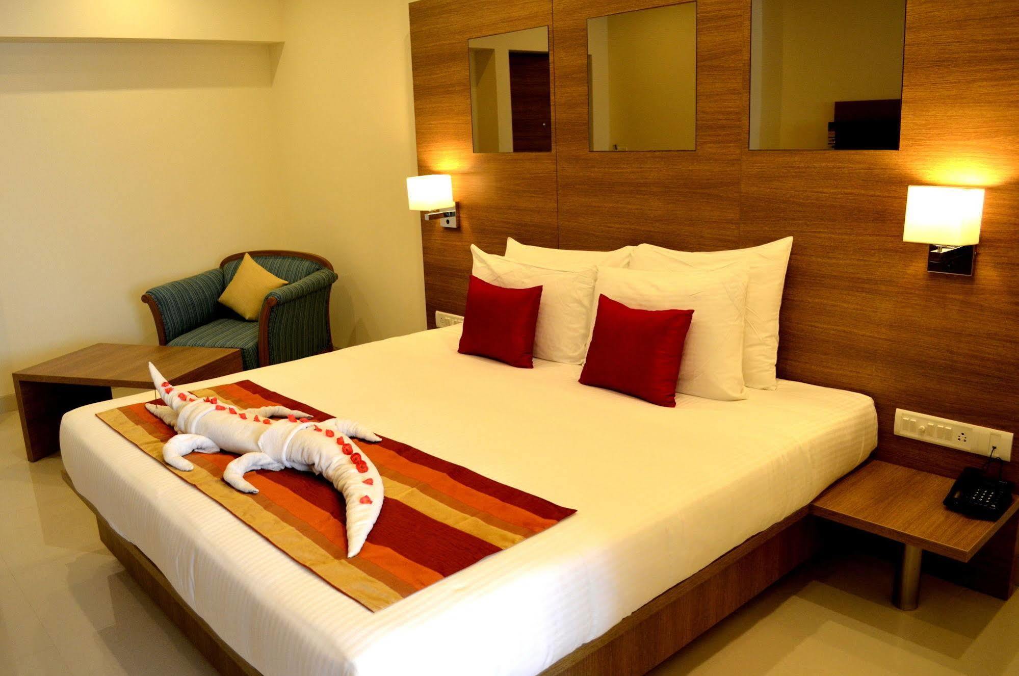 Regency Tiruttani By Grt Hotels Kültér fotó