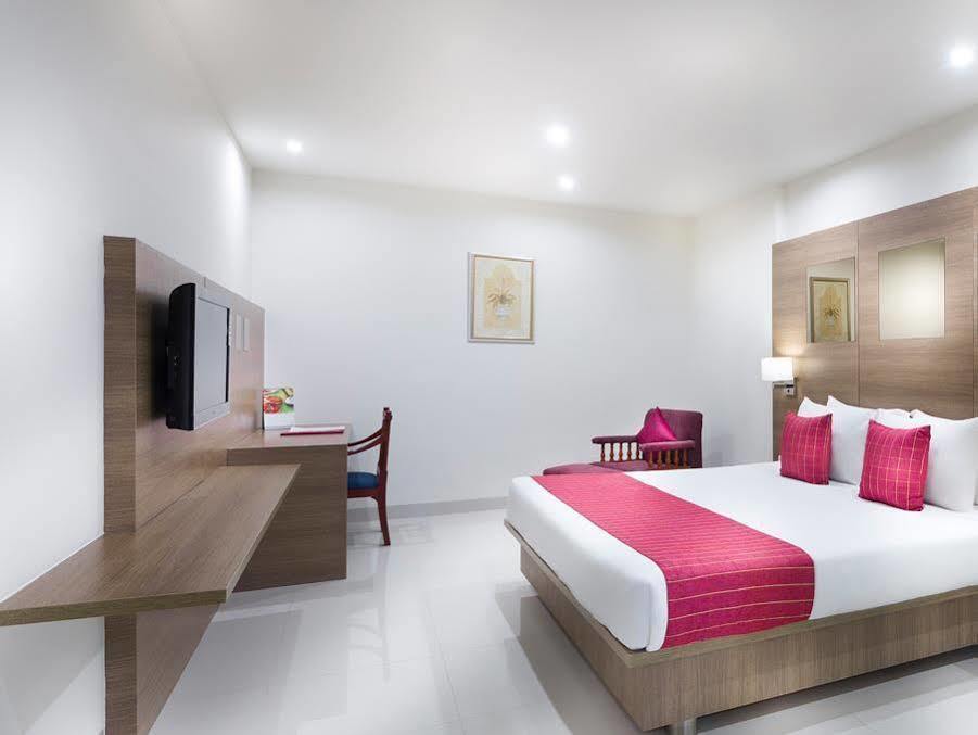 Regency Tiruttani By Grt Hotels Kültér fotó